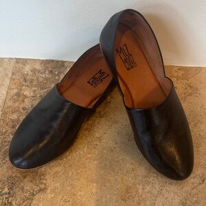 Miz Mooz Black Leather ballet flats